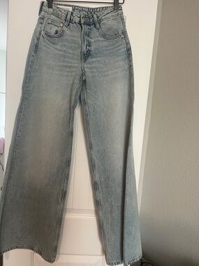 Zara Light Blue Wide-Leg High-Rise Jeans